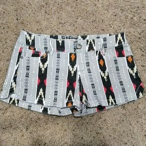 Hot Kiss Aztec print shorts size 5